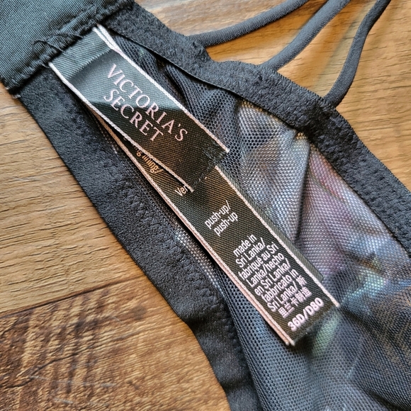 Victoria's Secret Very Sexy Push Up Bra Black With Floral Print - Picture 3 of 4